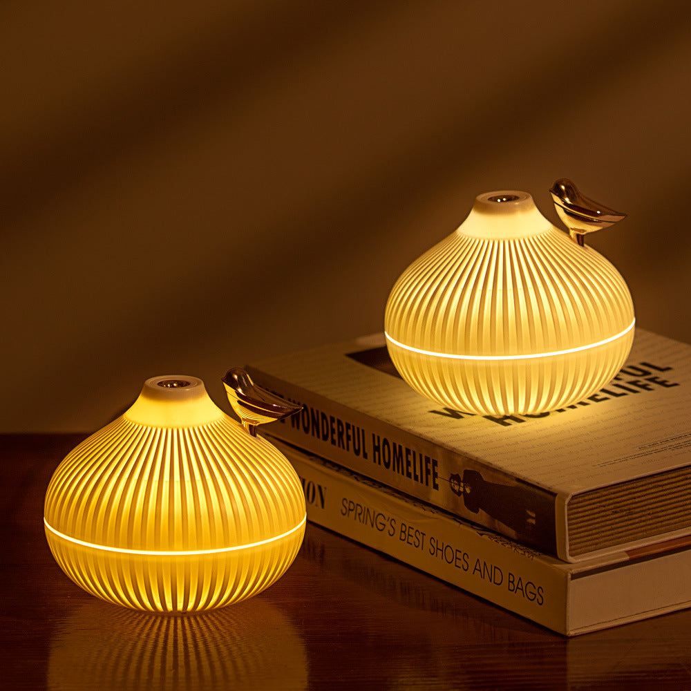 USB Onion-Shaped Humidifier With Two-Speed Silent Spray