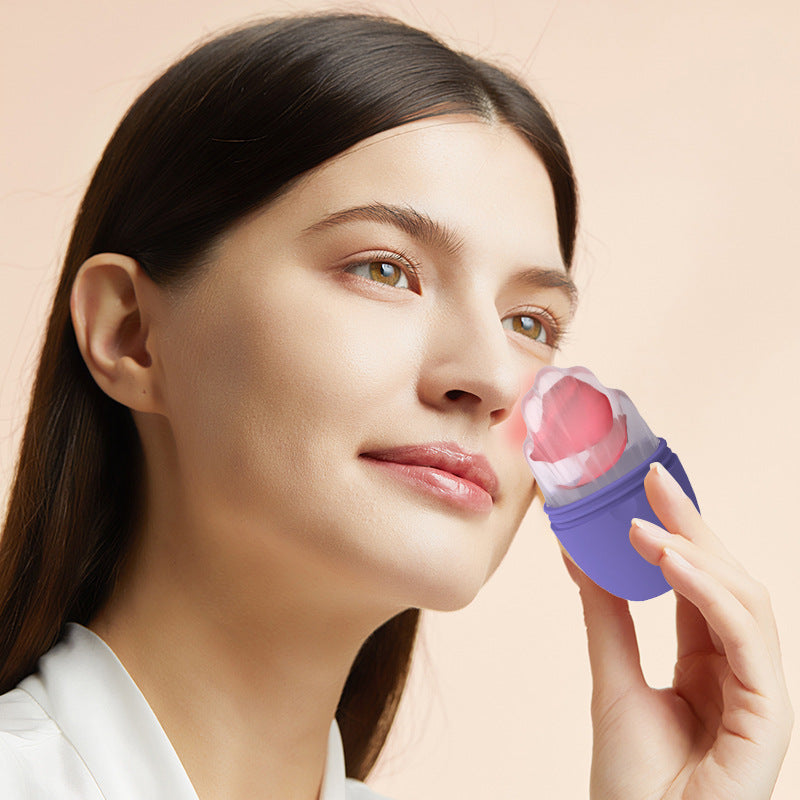 Ice Facial Massage Roller with Anti-Puffiness Effect